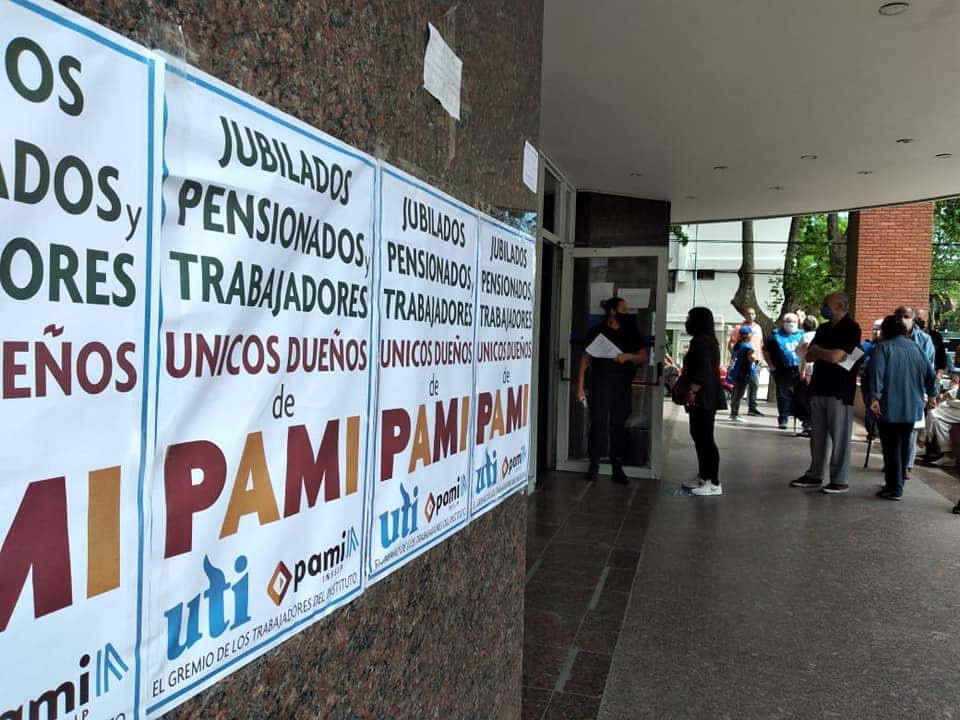 Pami: trabajadores del organismo protestaron por despidos