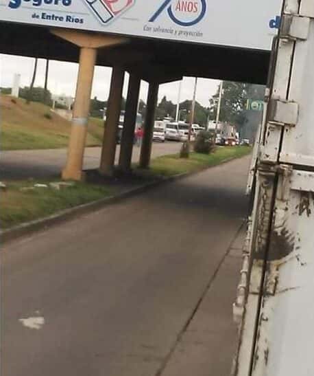 Reclamo actualización de tarifas: Trasportistas autoconvocados impiden que camiones cargados crucen el Túnel