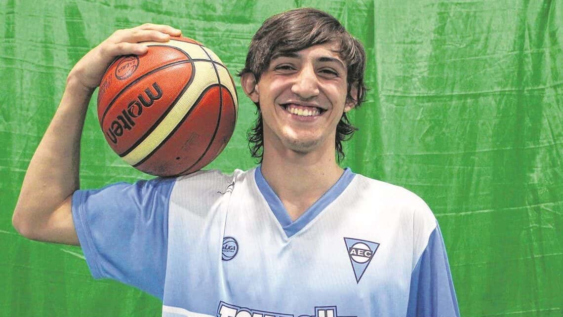 El paranaense Mateo Vincitorio se convirtió en flamante jugador del Zentro Basket de Madrid