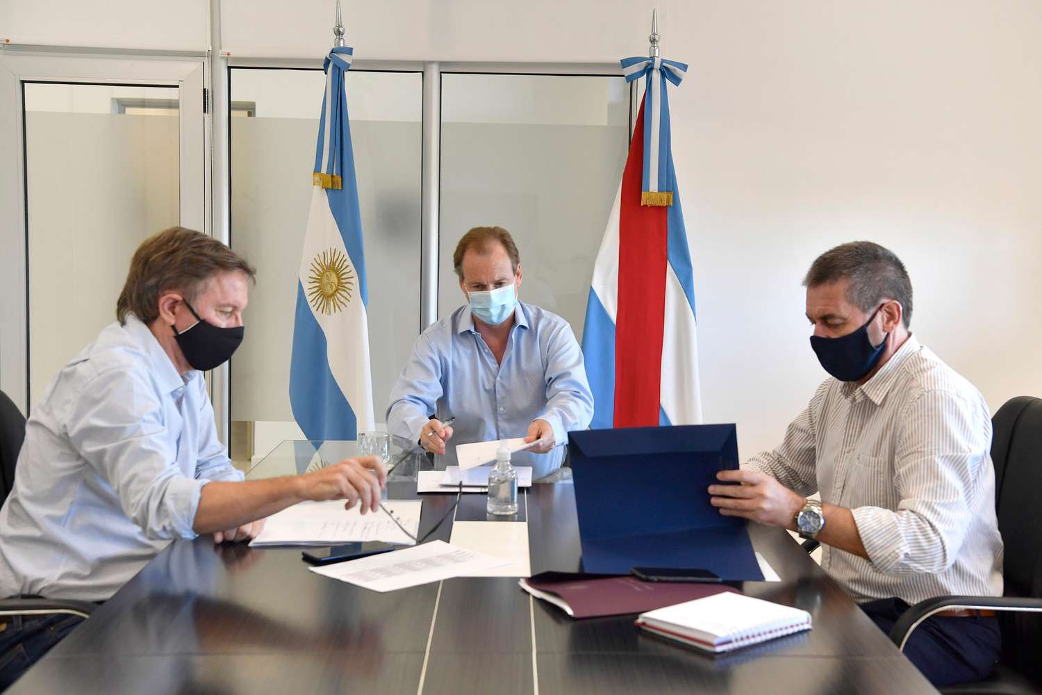 Bordet firmó el decreto que establece un nuevo plan de regularización de deudas generadas por la pandemia