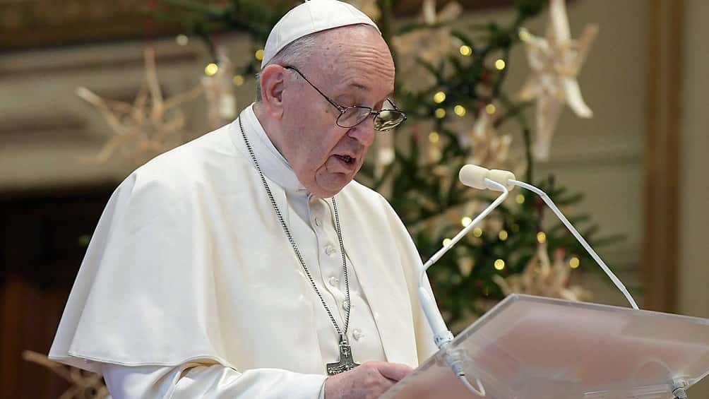 El Papa recortó el 10 por ciento del sueldo a cardenales, por la crisis económica