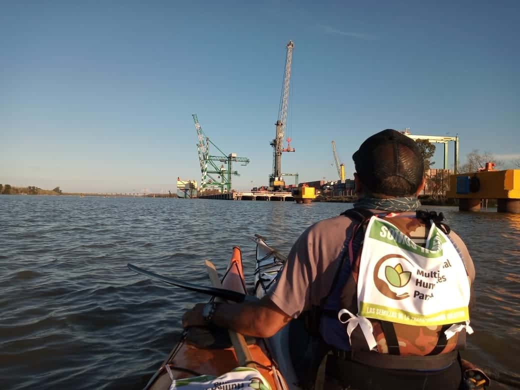 Llegó a Buenos Aires la caravana de kayaks que reclama la Ley de Humedales