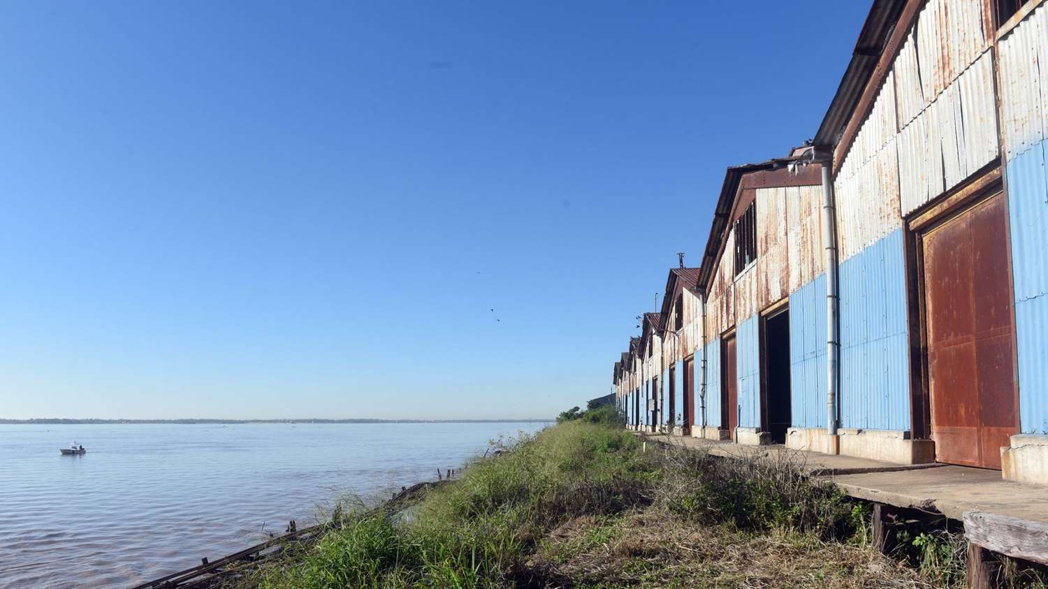 Hidrovía Paraná-Paraguay: por decreto, el Gobierno creó el ente que se encargará de la licitación