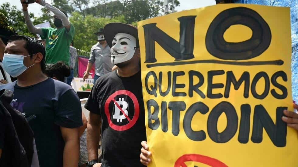 El Salvador adoptará el bitcoin como moneda en medio de un fuerte escepticismo