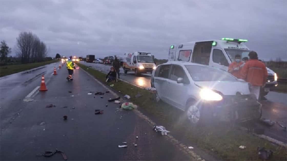 Cuatro vehículos involucrados en un accidente fatal al sur de Entre Ríos