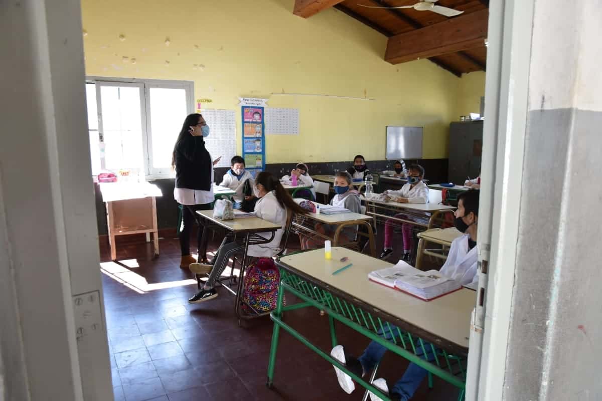Entre Ríos fortalecerá el operativo para revincular a los alumnos que abandonaron la escuela