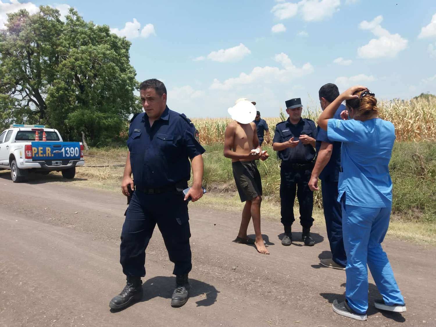 Efectivos policiales de Ramírez y Aranguren rescataron a un adolescente que cayó en un aljibe