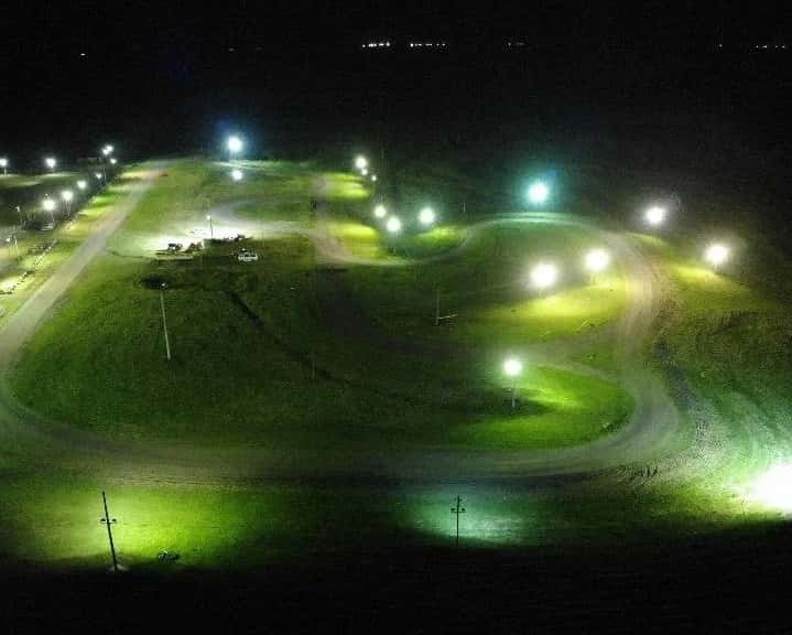 Comienza el campeonato nocturno de karting en El Cerro