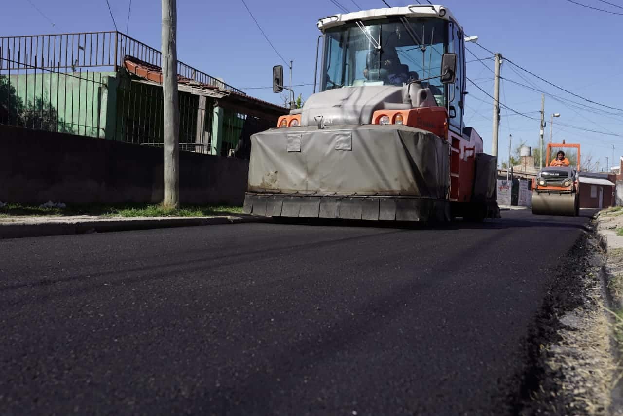 Finalizan la repavimentación de calle 1214 en barrio Las Flores
