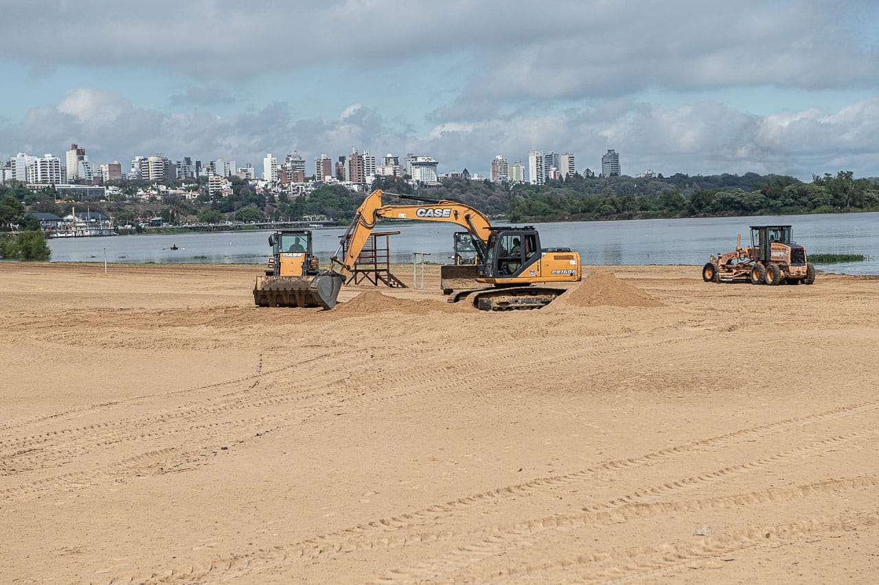 La Municipalidad de Paraná mejora las playas para la temporada de verano