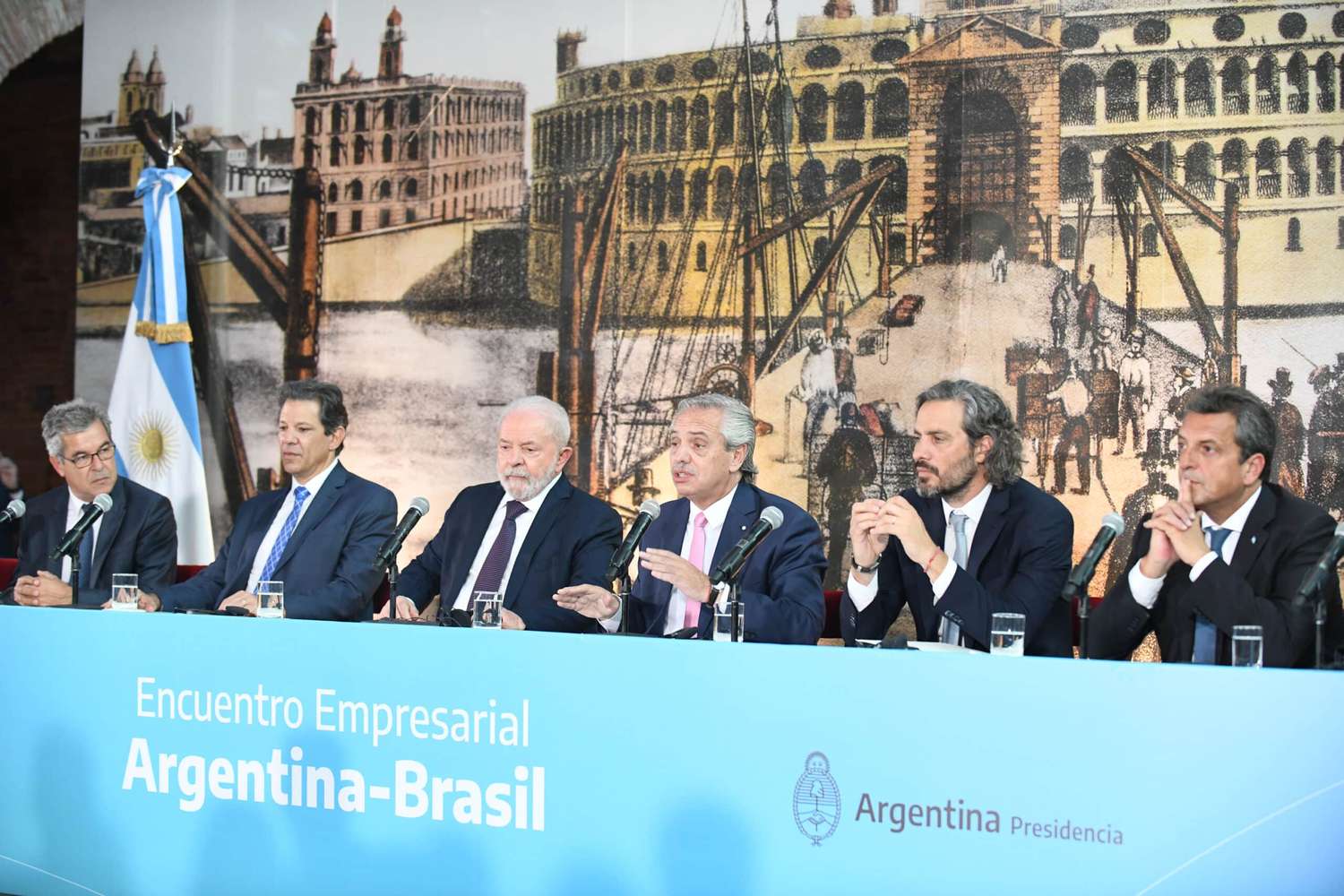 ¿Qué posibilidades tendría el sur, el «euro sudamericano» que valoran Brasil y Argentina?