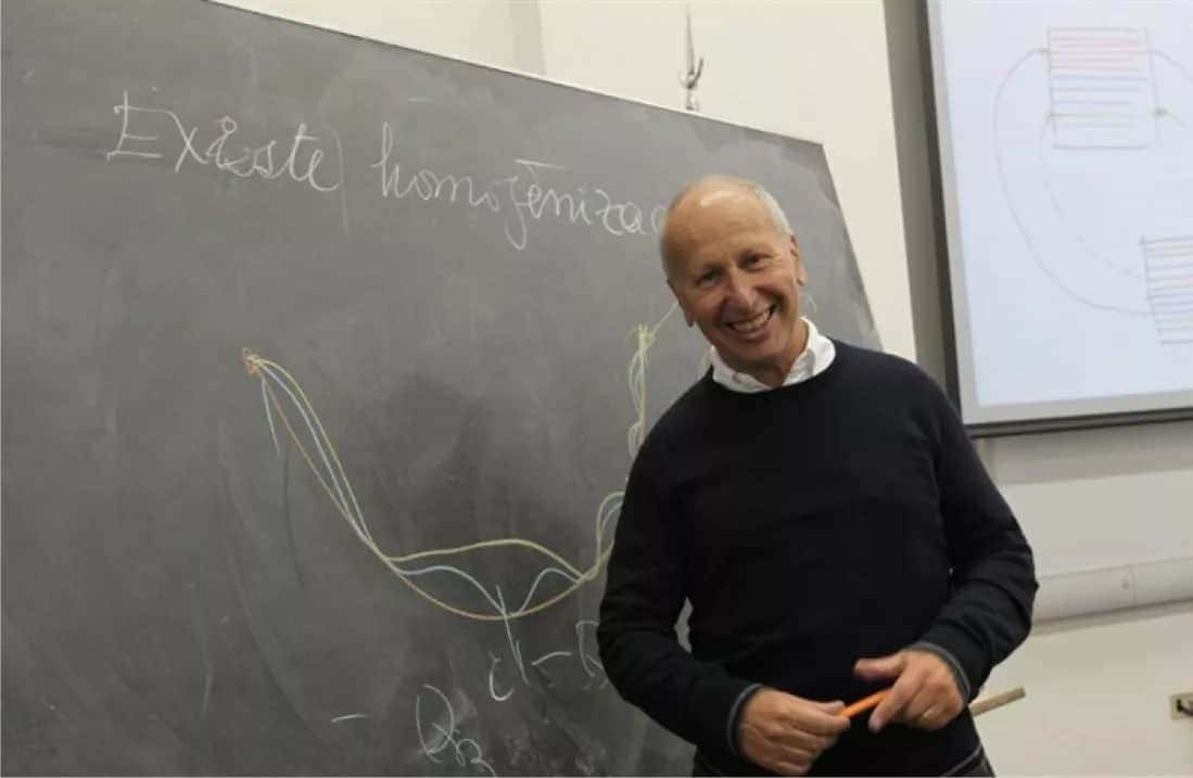Luis Caffarelli, ganó el “premio Nobel de las matemáticas” explicando cómo se derrite el hielo en un vaso