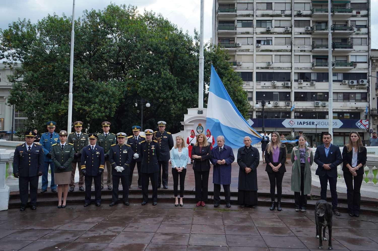 Romero y Zoff encabezaron en Paraná el acto por el 25 de Mayo
