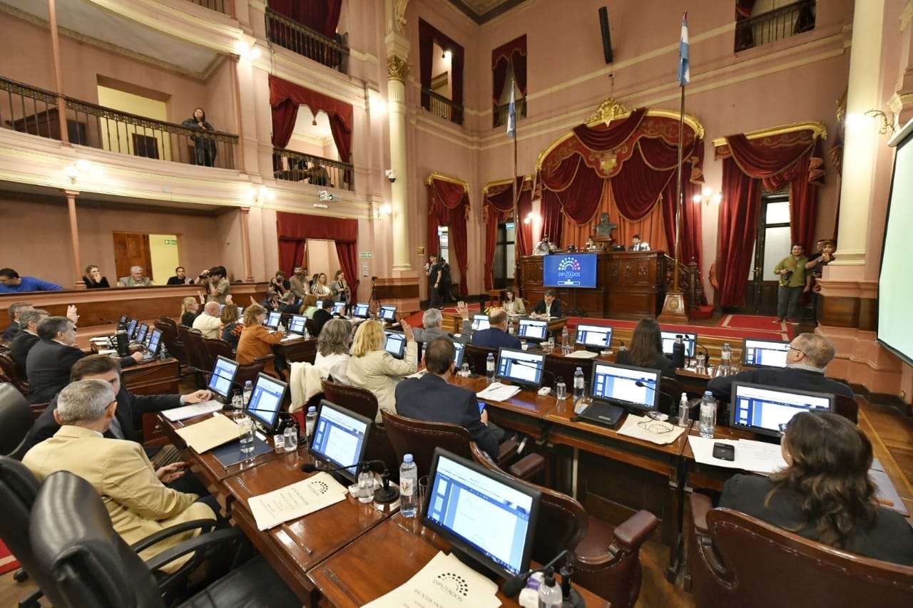 Diputados aprobó cambios al Código Fiscal y a la ley que rige los honorarios de los abogados