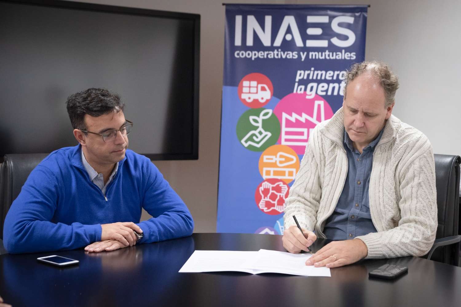 ACIERA firma acuerdo con INAES para la reinserción laboral de personas en vulnerabilidad