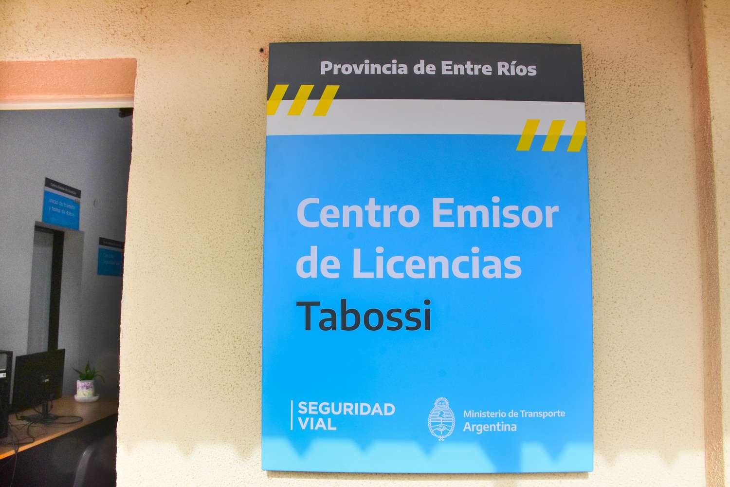 Inauguración de un nuevo Centro Emisor de Licencia Única de Conducir en Tabossi