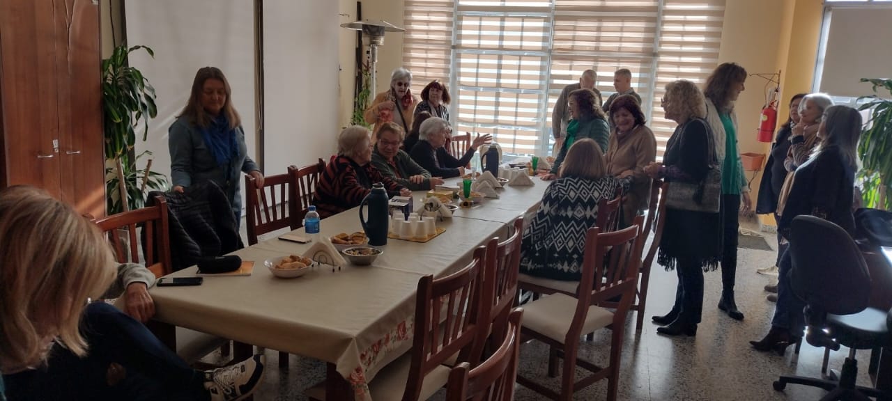 Las personas mayores de 60 años duplicarán su población en 2050