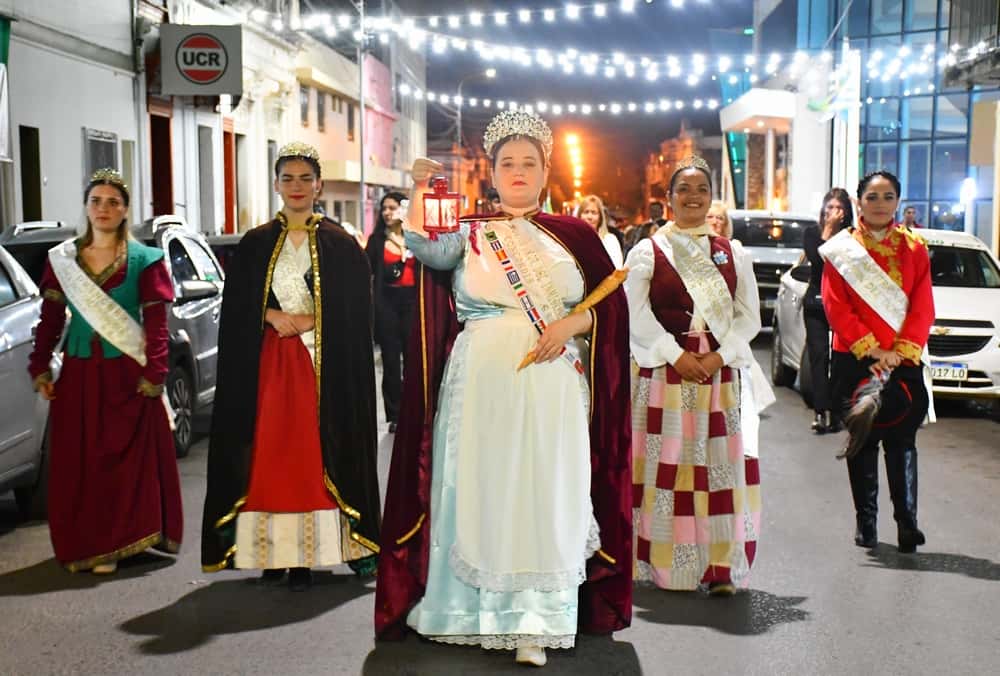 Marcha de Antorchas: Concordia comenzó a vivir la XXX Fiesta Provincial del Inmigrante