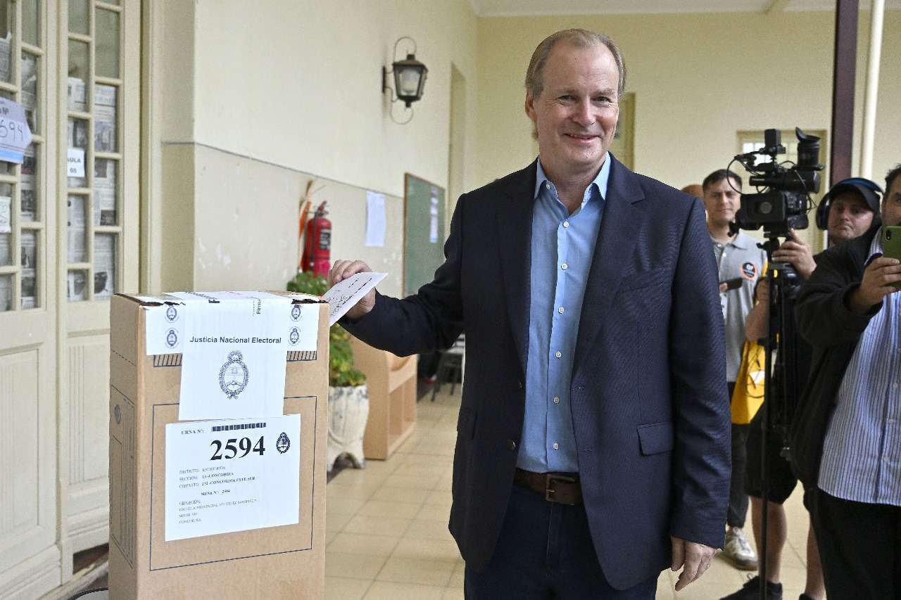 Bordet emitió su voto en Concordia y se mostró optimista respecto de las elecciones