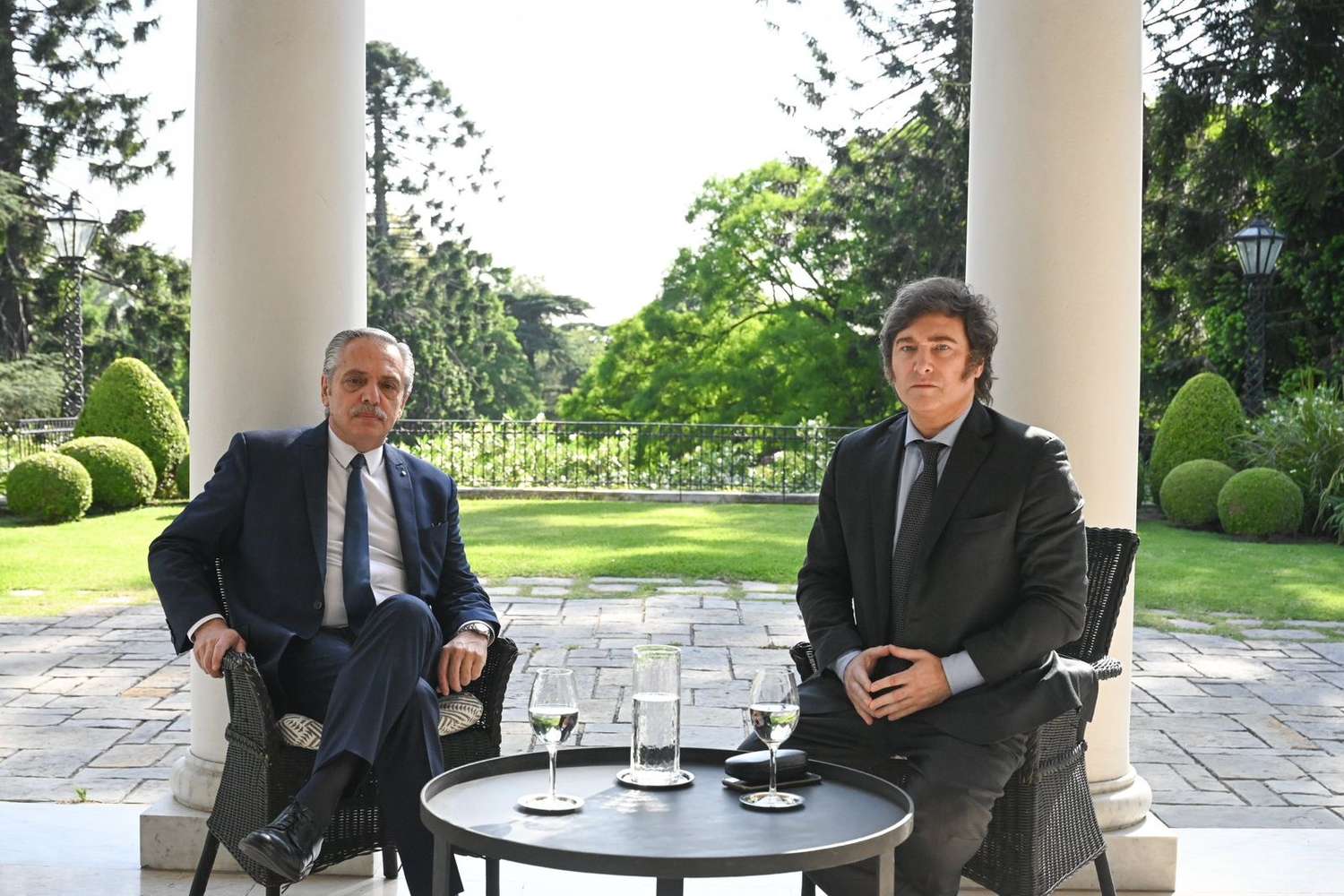Javier Milei y Alberto Fernández se reunieron en Olivos por la transición