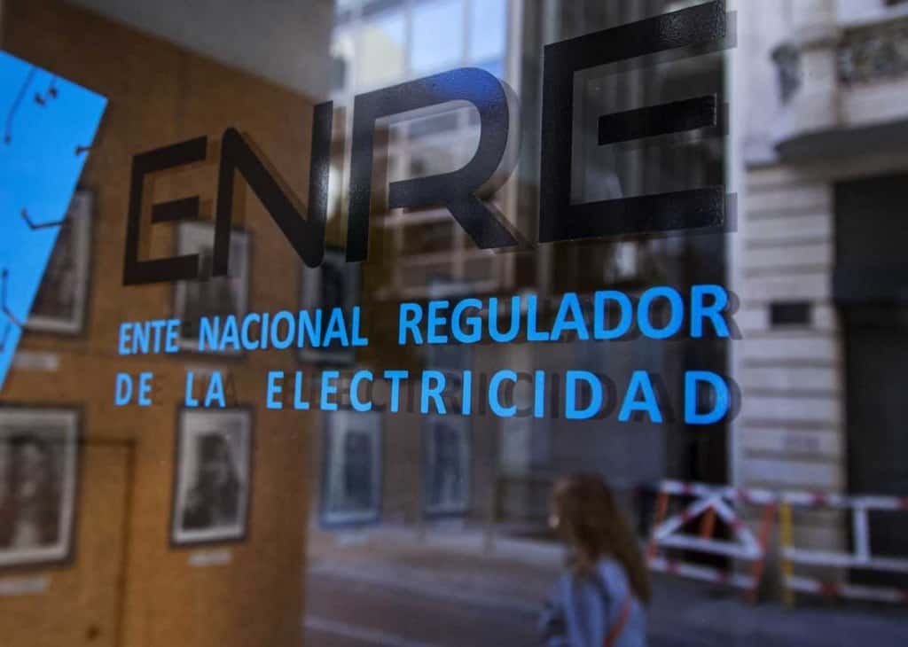 Emergencia Energética: Milei firma decreto para reestructuración integral del sector hasta 2024