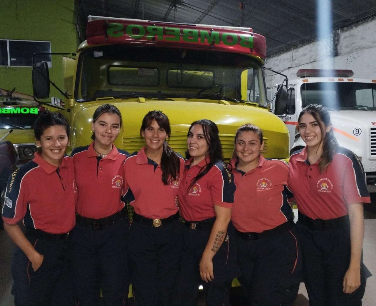 Thalía, Giovanna, Jazmín, Celeste, Luz, Melisa y Mónica.