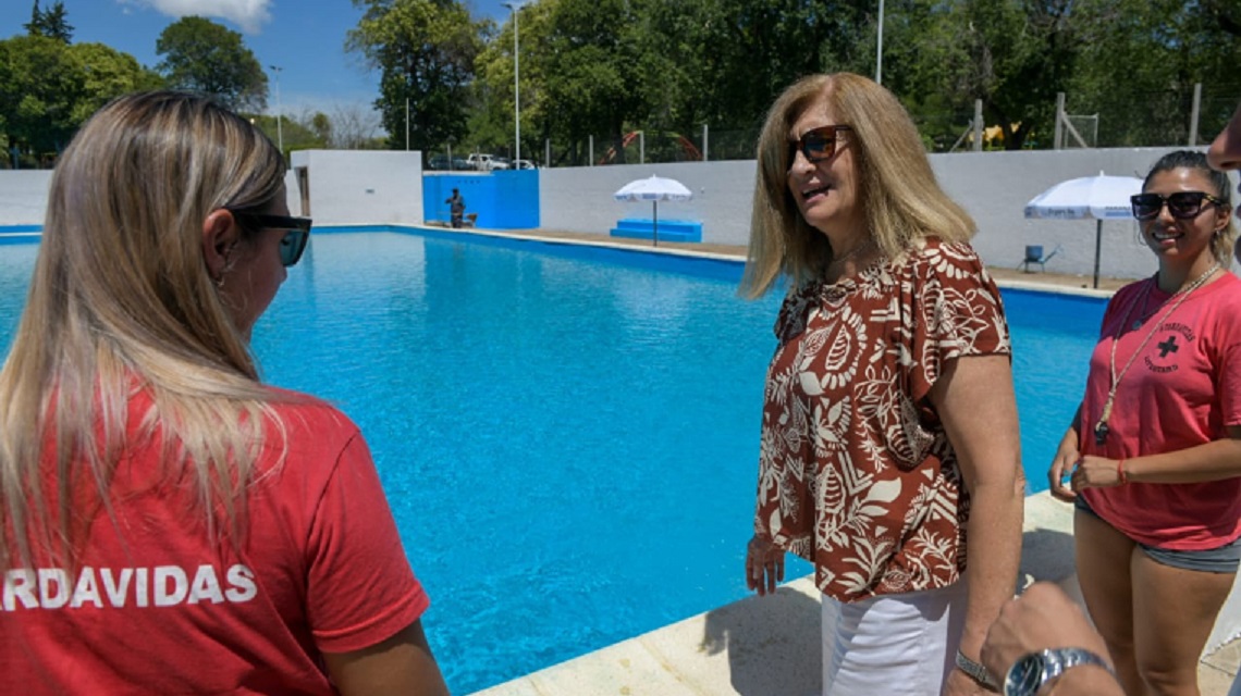 Rosario Romero inaugura la temporada en el Complejo Municipal Toma Vieja Paralelo32 Rosario Romero inaugura la temporada en el Complejo Municipal Toma Vieja Paralelo32