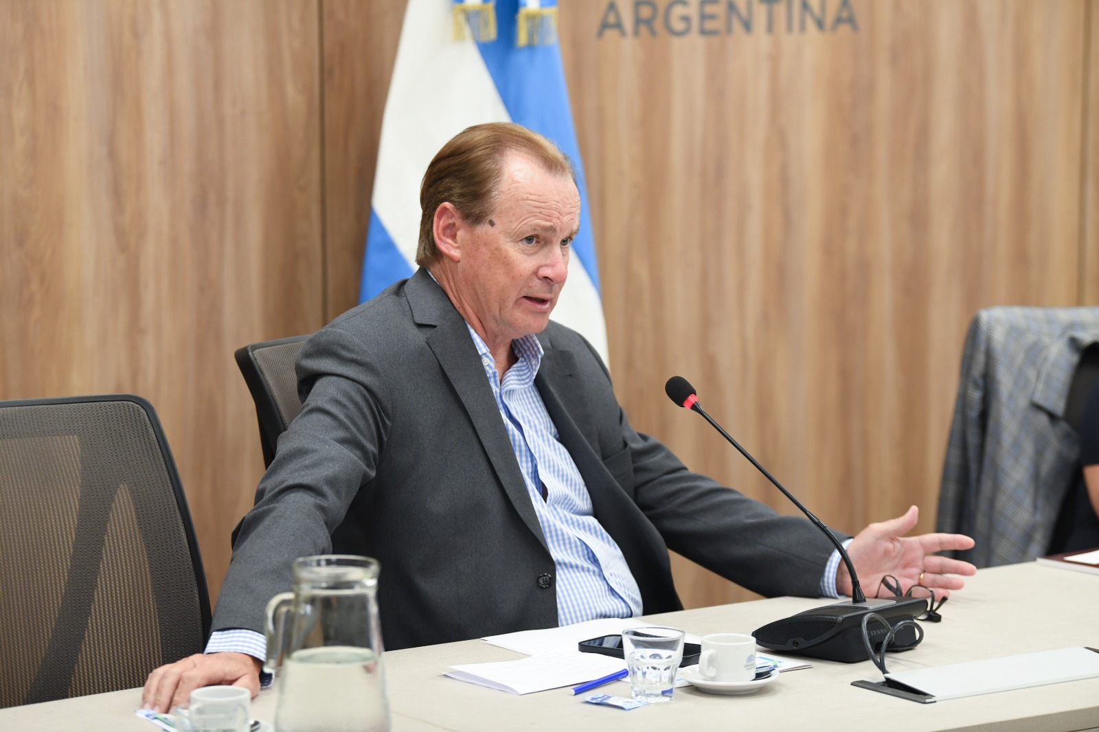 El problema deja de ser individual: Bordet propone una emergencia financiera familiar